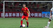 -本土球队夺得全国足球联赛冠军，创下新纪录的简单介绍
