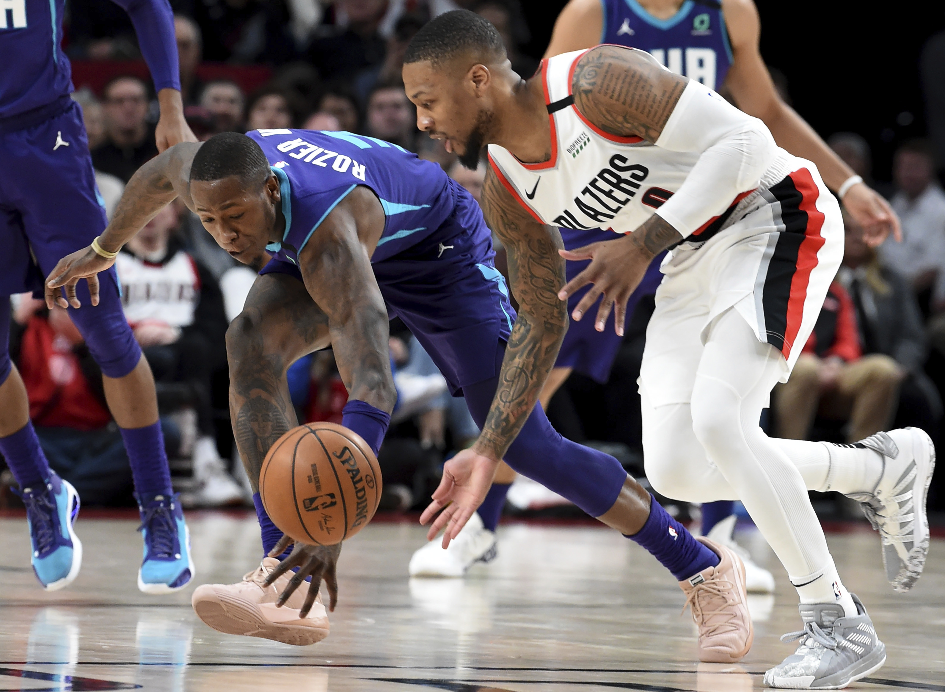 马竞卡塔内卡,主场完胜终结连败 马竞卡塔内卡,主场完胜终结连败