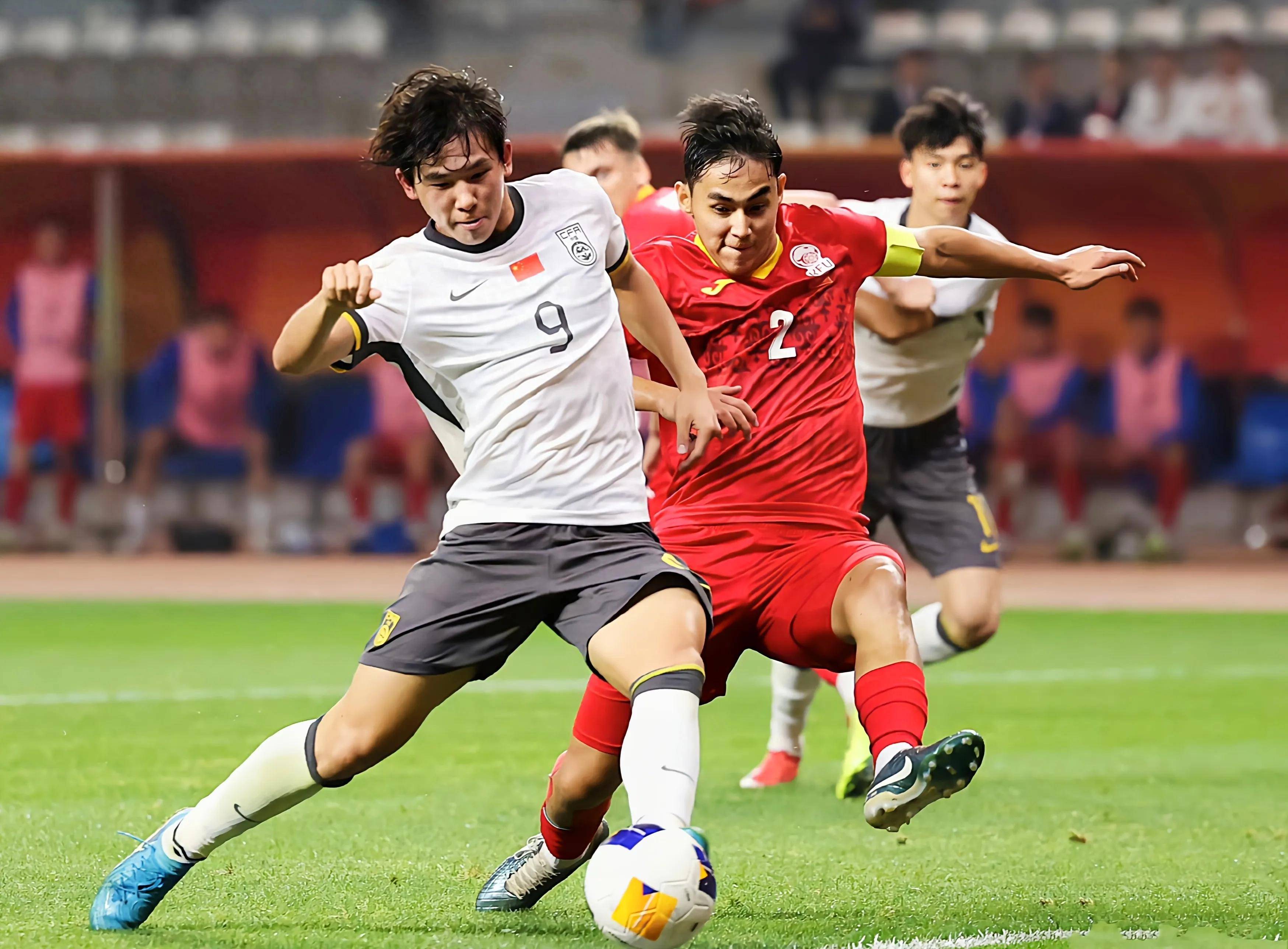 澳大利亚队在国际锦标赛上一路领先 澳大利亚队在国际锦标赛上一路领先