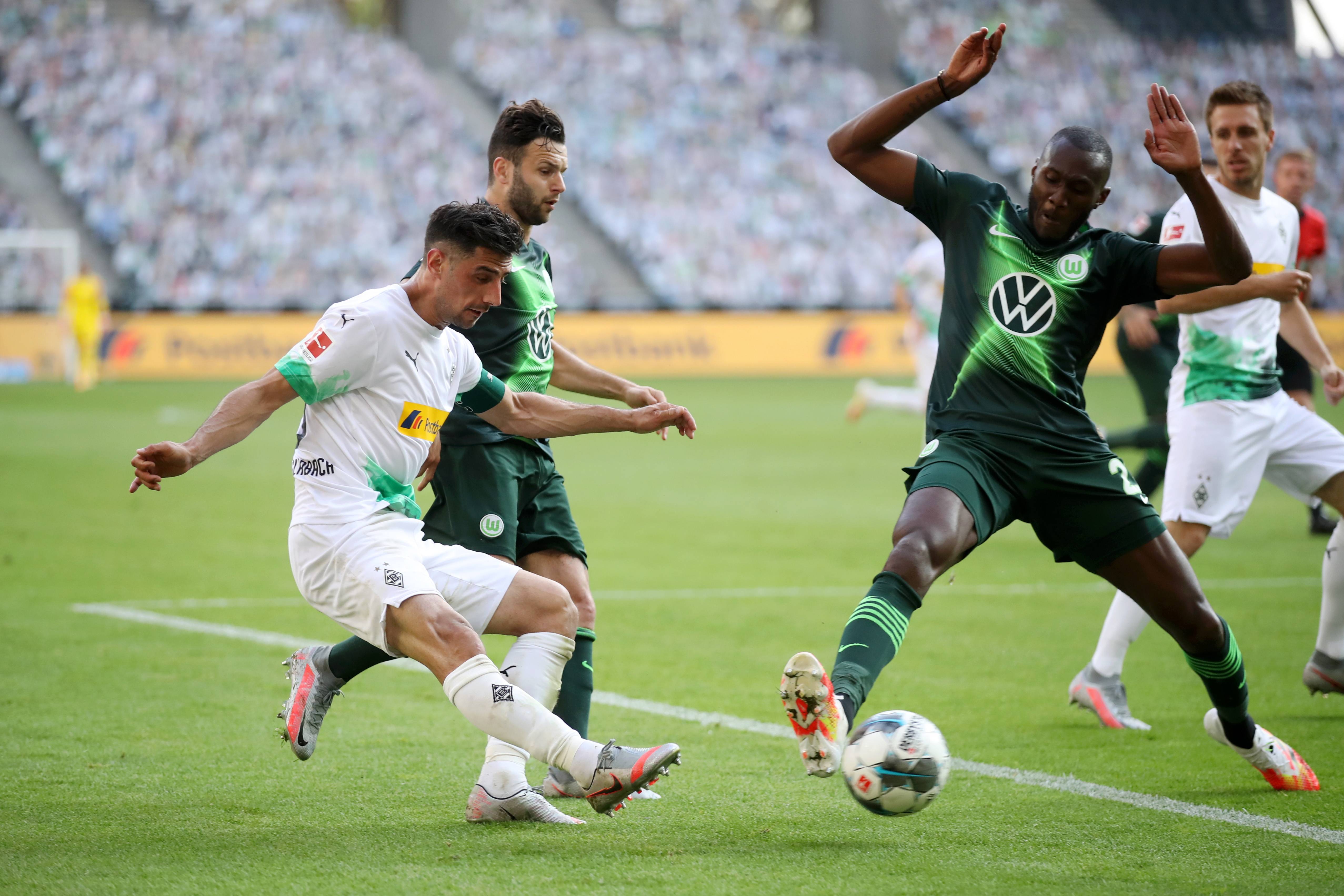 关于拜仁慕尼黑再胜一仗,稳固领跑德甲积分榜的信息 关于拜仁慕尼黑再胜一仗,稳固领跑德甲积分榜的信息