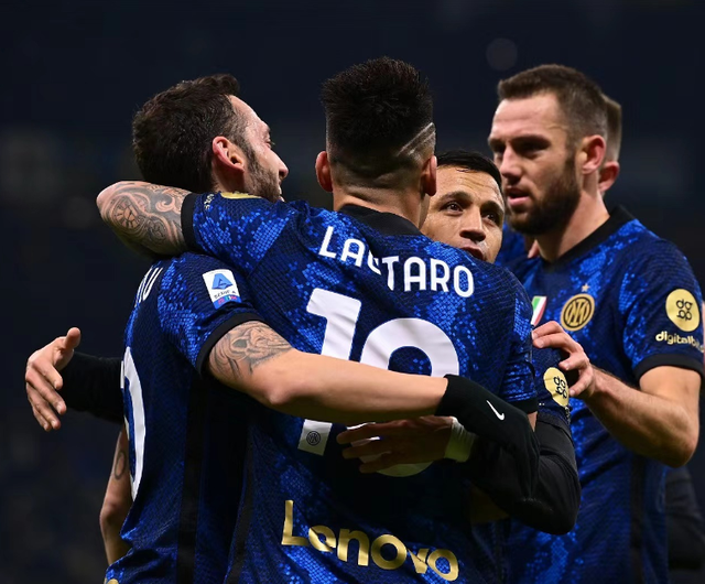 卡利亚里大胜,总积分排名跃升 卡利亚里大胜,总积分排名跃升