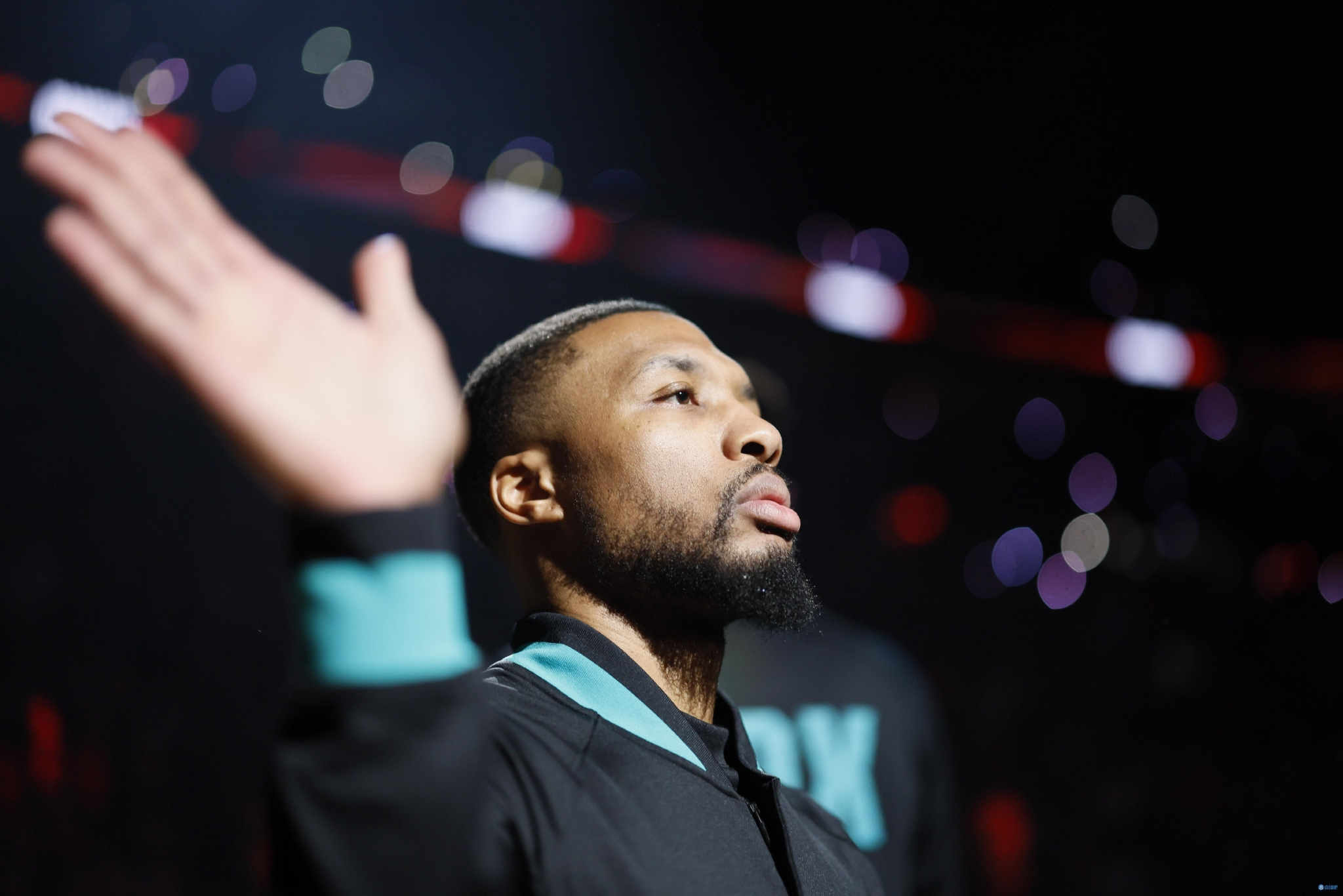 开拓者大胜灯泡,利拉德手感火爆 开拓者大胜灯泡,利拉德手感火爆