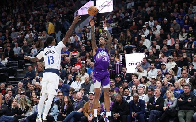 独行侠惜败爵士,卢卡-东契奇得分过百难救主 独行侠惜败爵士,卢卡-东契奇得分过百难救主